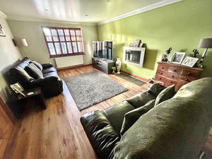 Lounge- click for photo gallery